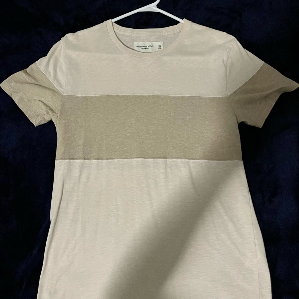 A&F Mens Soft Cream XS T Shirt